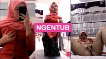 Jilbab Pink Colmek HD Video