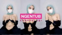 Hijab Camilla Remas Toket HD Video